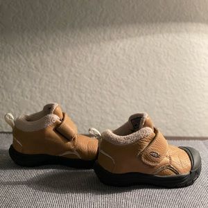 Keen Toddler Boots size 7